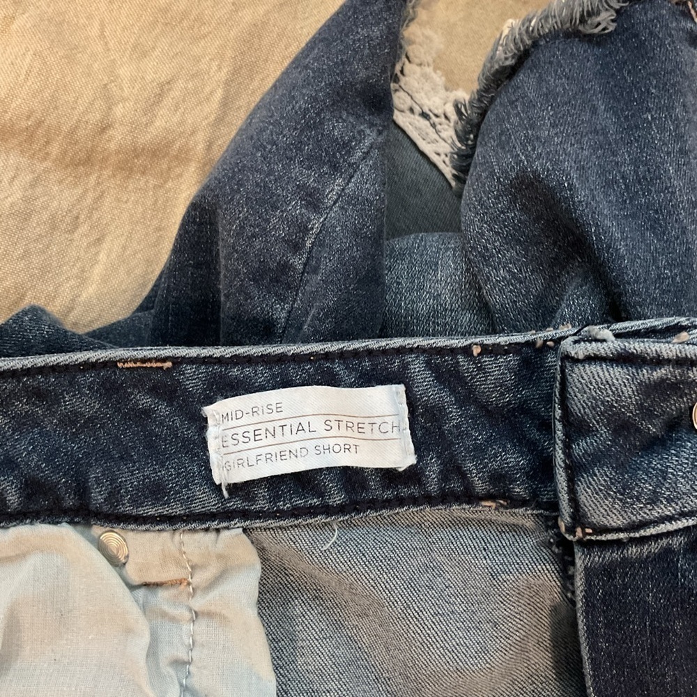 Lane Bryant Women’s Distressed Jean Girlfriend Shorts Lace Trim Mid Rise - Picture 8 of 9